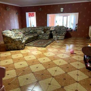 Продам будинок під програми