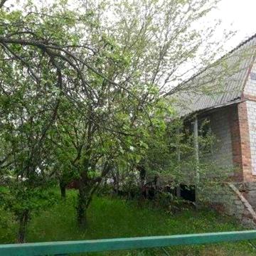 У продажу чудовий варіант дачі у Високому з білої цегли.