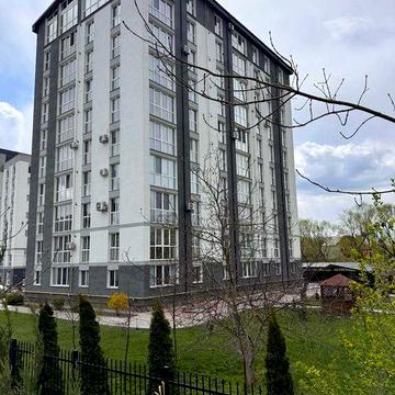 +2-кімнатна квартира з видом на річку в самому центрі!