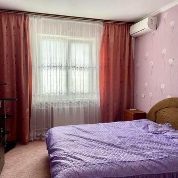 Здам двокімнатну квартиру на Таращанському масиві.