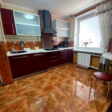 ІДЕАЛЬНА 3-КІМНАТНА НА САДАХ — НОВИЙ РЕМОНТ, 3 БАЛКОНИ, 70 м²