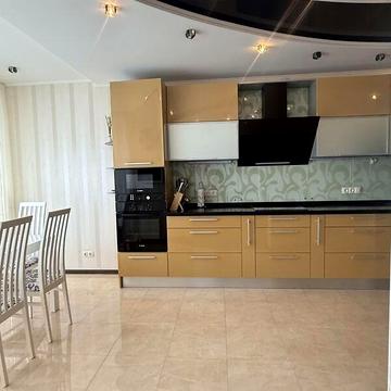 Довгострокова оренда 2к Квартира Князя Ярослава Мудрого (Академіка Глушка) проспект