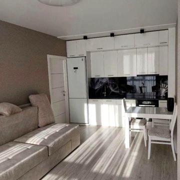 Хороша 1к 38кв, Файна Таун, м Нивки, евроремонт