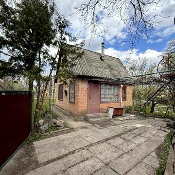 Дача цегляна з банею та виходом до води Воронино