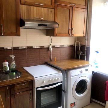 Сдам хорошую 1ком.кв. на Шуменском ул. Лавренева,8.