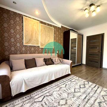 Василя Симоненка вул., 5