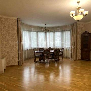 Оренда елітної та просторої 4 кімнатної квартири - 260м2 - по вул. Кропивницього - Історична частина Києва Печерського рай-ну (Липки)