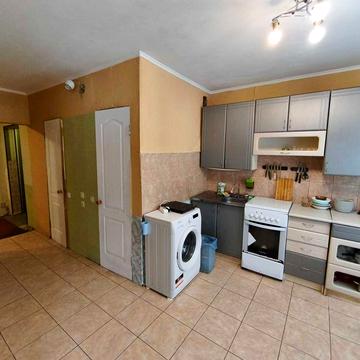 Продам 5-ти кімнатну квартиру на 1 поверсі