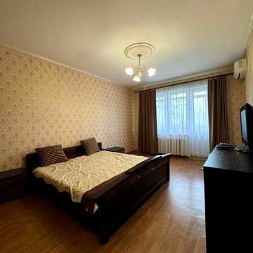 Здам 1-кімнатну квартиру з косметичним ремонтом, адреса ж/м  Перемога 5.