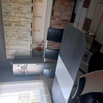 None 135000.0 USD