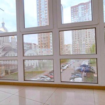 Світла квартира в новому будинку з генератором ЖМ Патріотика
