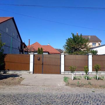 Продається будинок в Берегово