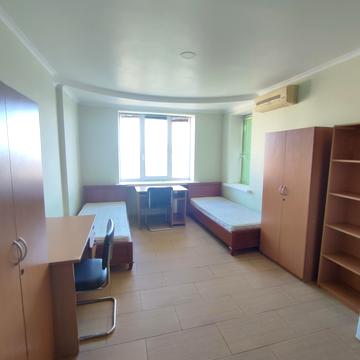 Борщагівська вул., 143-Б