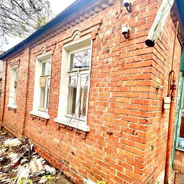 Продам целый дом р-он Киевский место шикарное