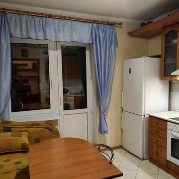 Оренда 1к квартири Радунська 7 Троєщина