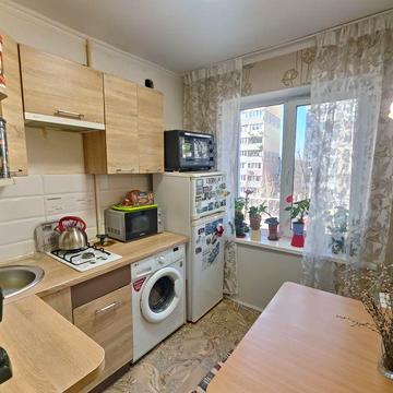 Продам квартиру на Красном Камне
