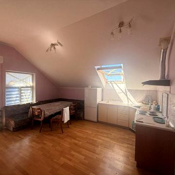 Аренда квартиры в частном доме.  Море.