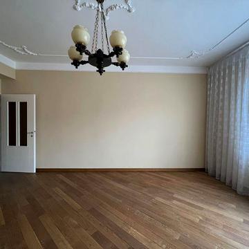 3-к квартира 109,8 кв.м. у чеському будинку, центр Мукачева