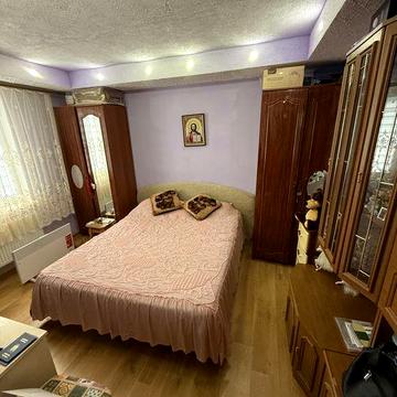 Продаж 2-х кімнатного будинку із власною великою територією, в р-н  кінцевої зупинки, по вул. Заставнянська.