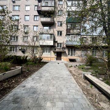Гагарина. Продам. 1-ая квартира! Кирпич!Классная локация!