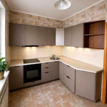 Затишна 3-к квартира 75м² з ремонтом вул. Ревуцького 44