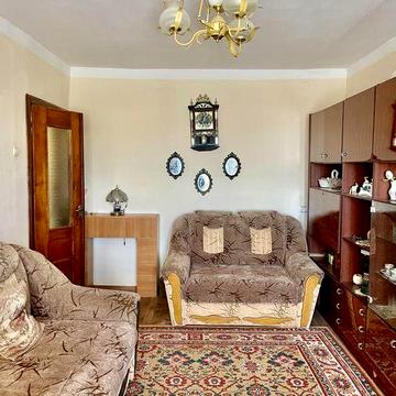 Оренда 3к квартири в Росвигові біля Фонтану