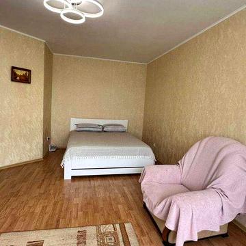 Квартира в районі Автовокзалу. МОЖНА НА КОРОТКИЙ ТЕРМІН!! КП включені у вартість