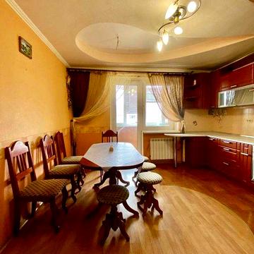 Чорних Запорожців 57, оренда затишної дворівневої 3-к квартири в Броварах