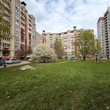 Продаж 3- х кімнатної квартири, вул. Бєлова