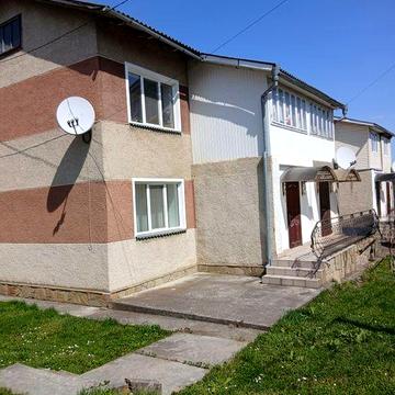 Продається 3-х кімнатна двоповерхова квартира