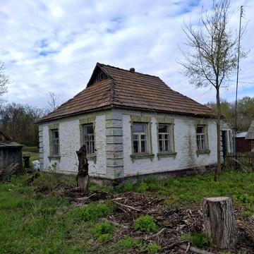 Продам будинок біля лісу  25соток