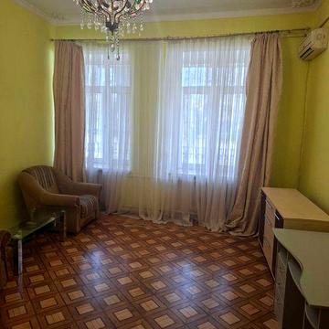 Продам 2-комн.квартиру в центре
