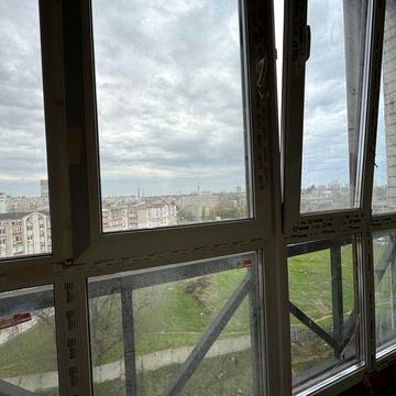 Продам 4 кімнатну квартиру з індивідуальним опаленням ЖК Парус