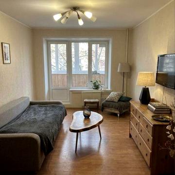 Продаж 2к квартири вулиця  Ентузіастів 3