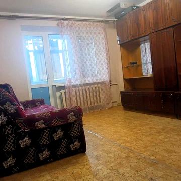 2 К простора тепла квартира з чистою водою в чудовій локації.