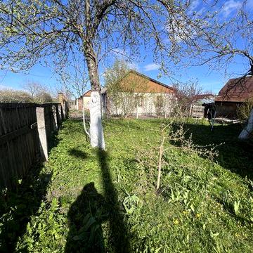 Продам будиночок та земельну ділянку в центрі міста