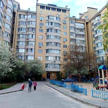 Продам 2-кімнатну квартиру в м.Вишне