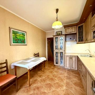 Оренда  затишної 2 кімнатної квартири біля Поділля Сіті.