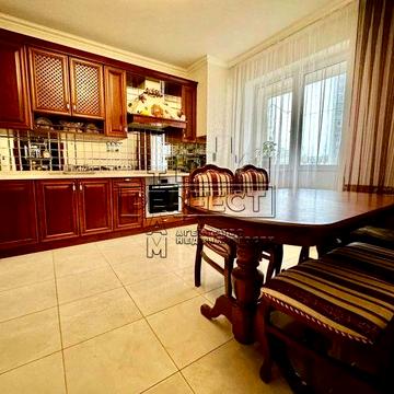 Продаж 3к квартири Мишуги 12 / Мішуги 12