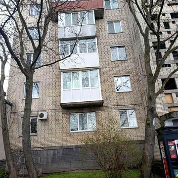 Брацлавська,1 кімнатна квартира, терміново, вільна