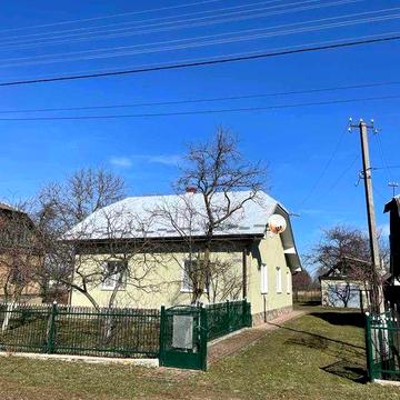Продаж Будинку неподалік міста Стрий