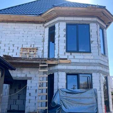 Продам новий будинок на вул. Сільській.