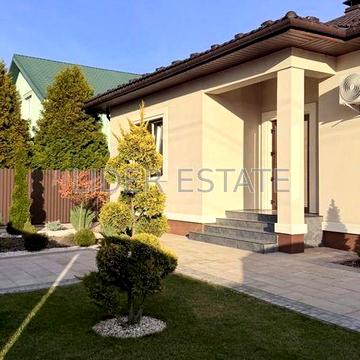 Продаж будинку в Минаї — 3 кімн., 145 м², 9 сотки