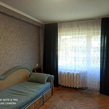 Верховної Ради бульв., 22-А