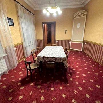 Продам просторную 3 комнатную квартиру 105 м с террасой на ул. Осипова, Центр