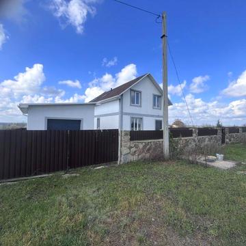 Продам двохповерховий будинок в сщ. Констянтинівка
