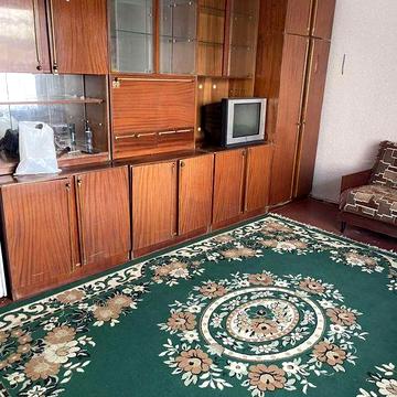Терміново здається 1 км квартира Фастівська, вільна, ключі!