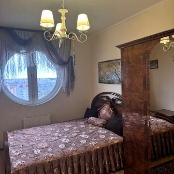 Здається чудова 2 кімната квартира на Поділля.