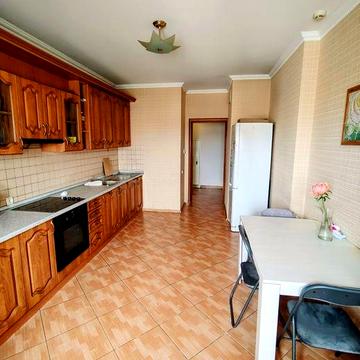 Жк ,,Корона"Срібнокільська,1 ГЕНЕРАТОР