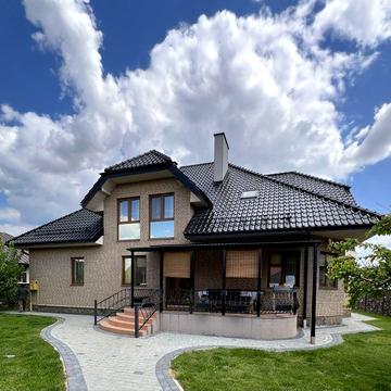 Продаж будинку в престижному Липинському масиві